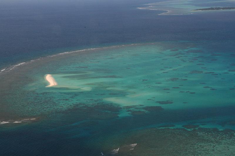 Maldives from the air (42).jpg